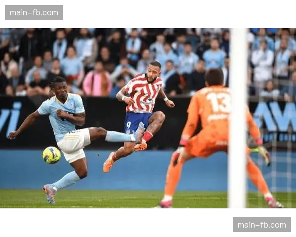 塞尔塔主场迎战塞萨洛尼基：欧罗巴淘汰赛附加赛，主队阵容完整占优