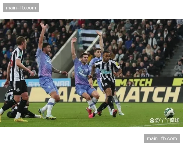 战术复盘：伯恩茅斯如何通过高位逼抢从纽卡斯尔身上带走一分