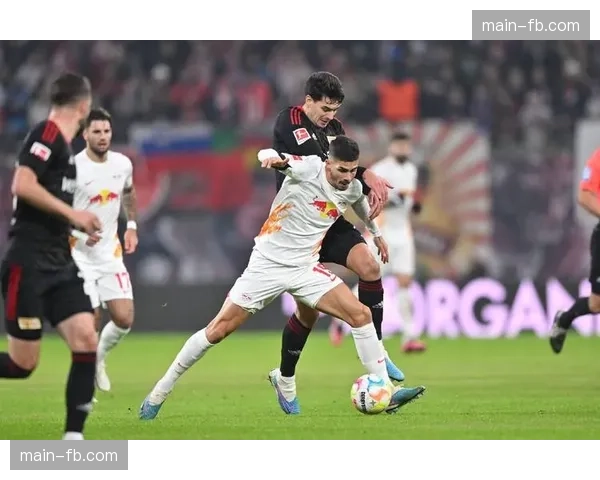 莱比锡红牛竞技场启动太阳能顶棚改造，旨在成为德甲最环保球场